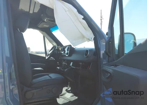 2019 Mercedes-Benz Sprinter 2500 High Roof V6/Standard Roof V6 from USA, damaged, VIN WD4FF0CD3KP141393